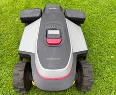 Roborock RockMow Z115 Robotic Lawnmower 1500m2