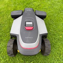 Roborock RockMow Z115 Robotic Lawnmower 1500m2
