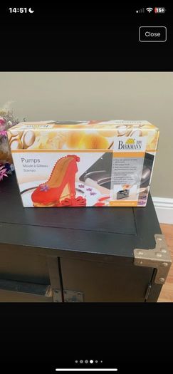 Shoe cake mould