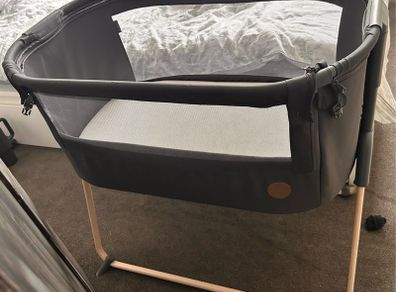 Maxi-Cosi Tori Co-sleeper / beside crib