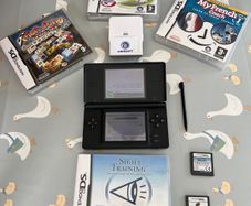 Nintendo DS Lite Bundle