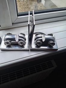 2 aluminum bookends