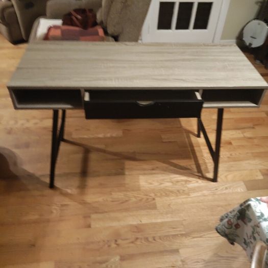 Jysk Desk