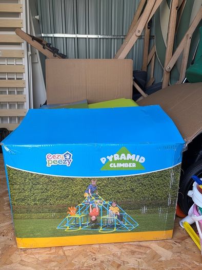 Eezy Peezy Large Pyramid Climber