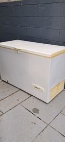 Chest freezer
