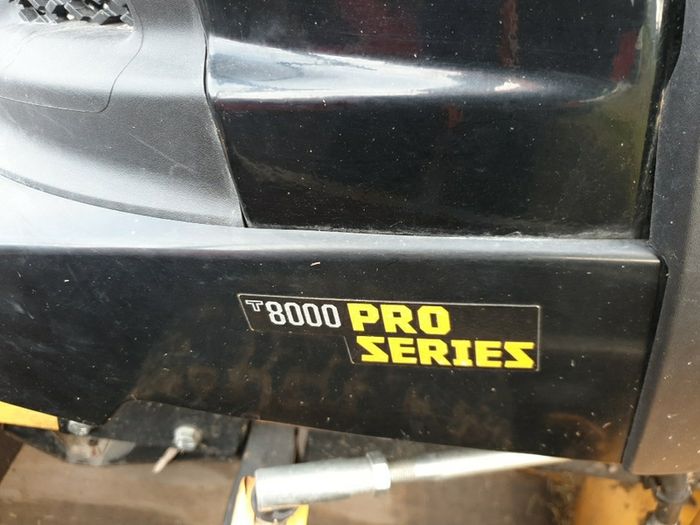 Craftsman 8000 Pro Series Ride on Lawn mower