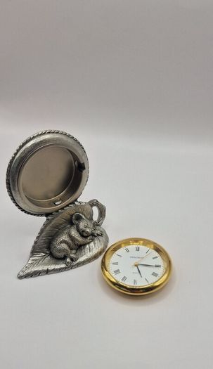 Seiko table clock