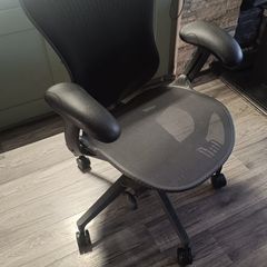 Herman miller office chair, mirra