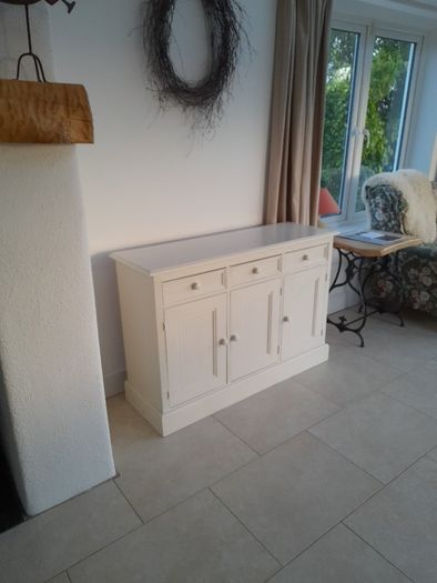 sideboard