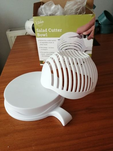 Salad Cutter Bowl