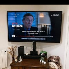 70 NEC Professional Display Monitor  Soundbar  Heavy-Duty Stand