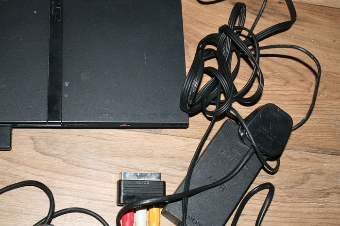 Playstation 2 slim - PS2 slim