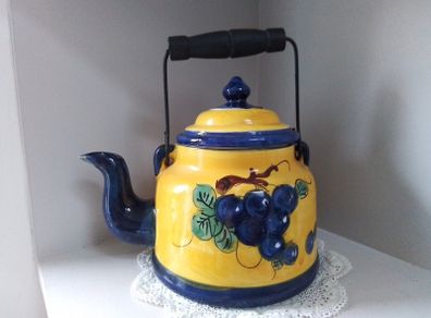Spainish Kettle Style Ceramic Teapot