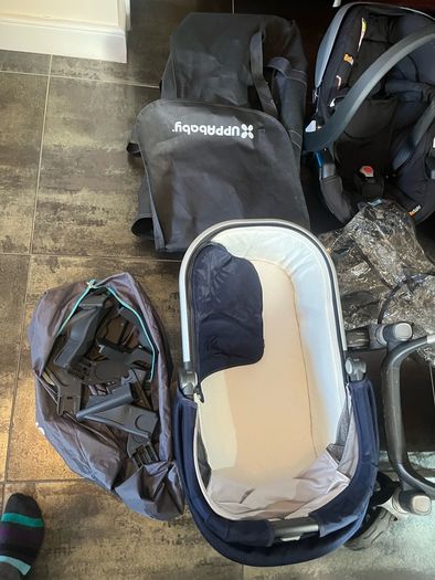Uppababy travel system with car seat