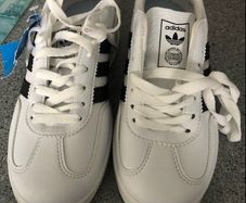 Boys new adidas trainers size 3 reduced