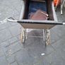silvercross 70s pram . Needs small clean Image 5