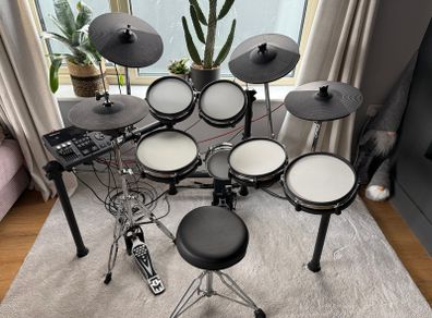 Millenium MPS-850 Electronic Drum Kit - All Mesh Heads, Full Rack
