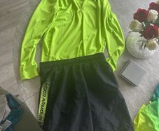 under armour youth size large long sleeve set