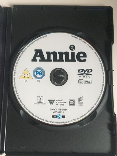 Annie [2013] Jamie Fox, Cameron Diaz & Quvenzhane Wallis [Movie DVD]