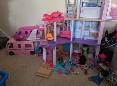 Barbie dreamhouse bundle