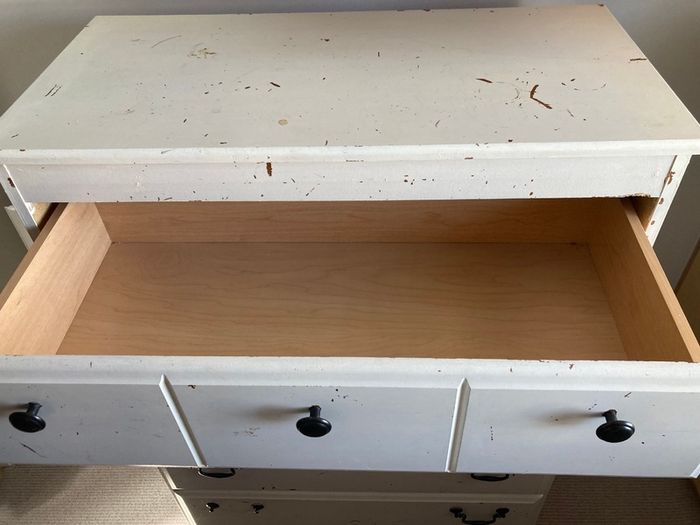 Chest of drawers (free)