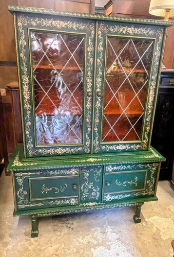 Hand painted cupboard Dutch