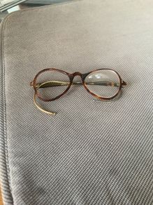 Spectacles with Gold /Tortoise Shell frame.