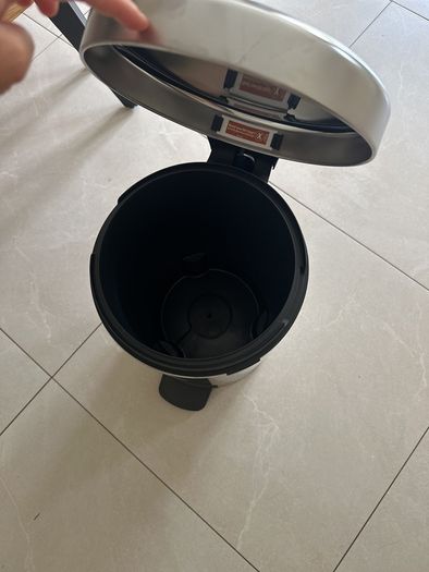 Brand new Brabantia 12L bin with foot padel