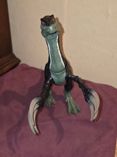 Jurassic World Dominion Sound Slashin' Therizinosaurus - Fully working