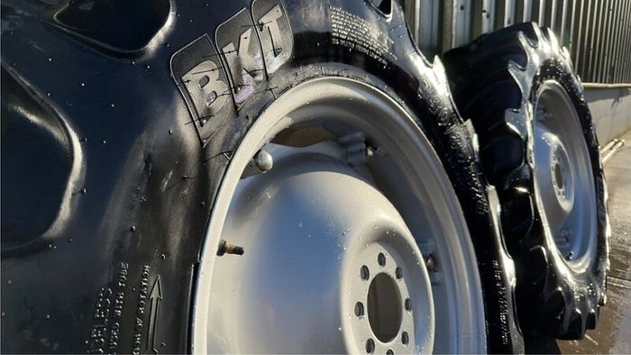Massey 135 Wheels & Tyres BKT Agri Max