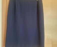 Navy skirt size 18