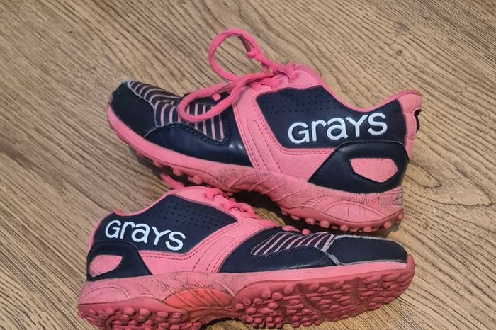 Hockey Shoes (UK 2)