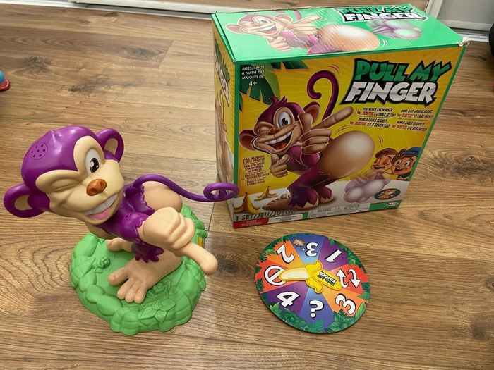 Pull my finger board game