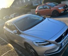 2018 Volvo V40