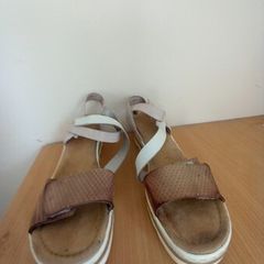 Reiker Sandals