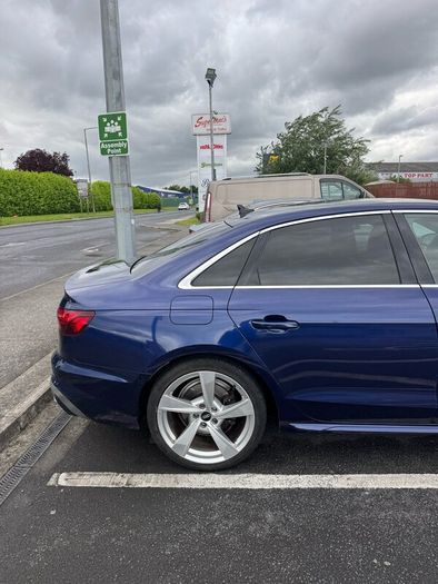 Audi A4 S-line 2.0d