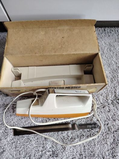Vintage electric knife
