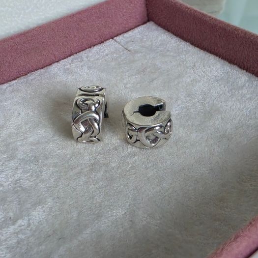 Pandora hearts charm clips perfect condition fully hallmarked