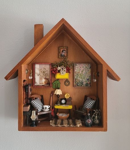 Miniature room diorama!