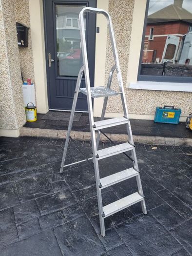 step ladder good condition