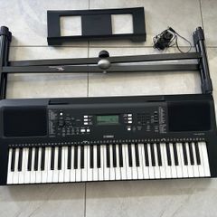 Yamaha PSR-E373