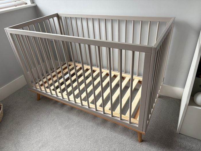 Ollie Cot by Baby Elegance