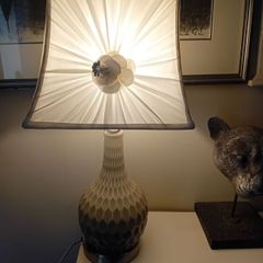 ceramic vintage style table lamp