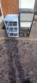 2 plastic drawer units