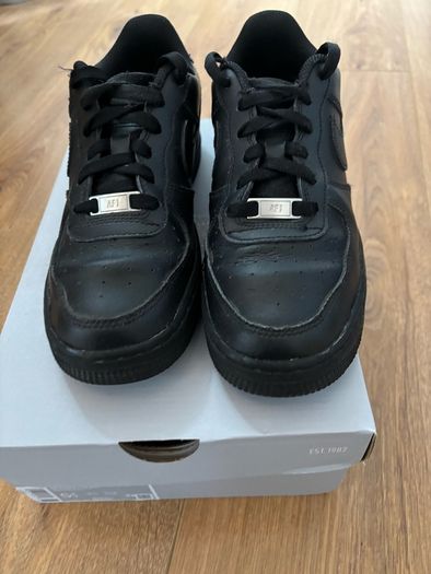 Nike Air Force 1 Black Size 5