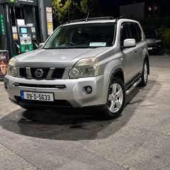 2009 Nissan X-trail (commercial )