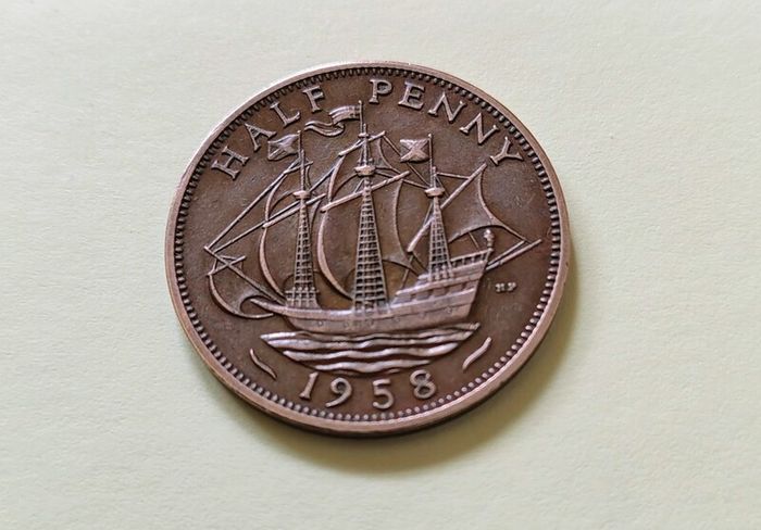 1958 Elizabeth II UK Half Penny