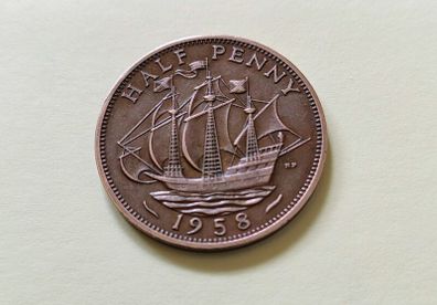 1958 Elizabeth II UK Half Penny