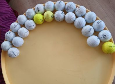 25 Golf balls - Only 15