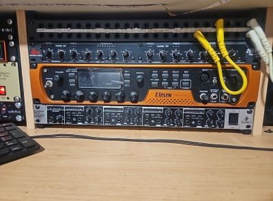 Behringer Powerplay Pro-XL